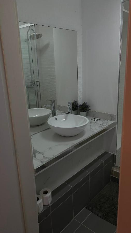 بيت شباب Brandao House كاباريكا المظهر الخارجي الصورة